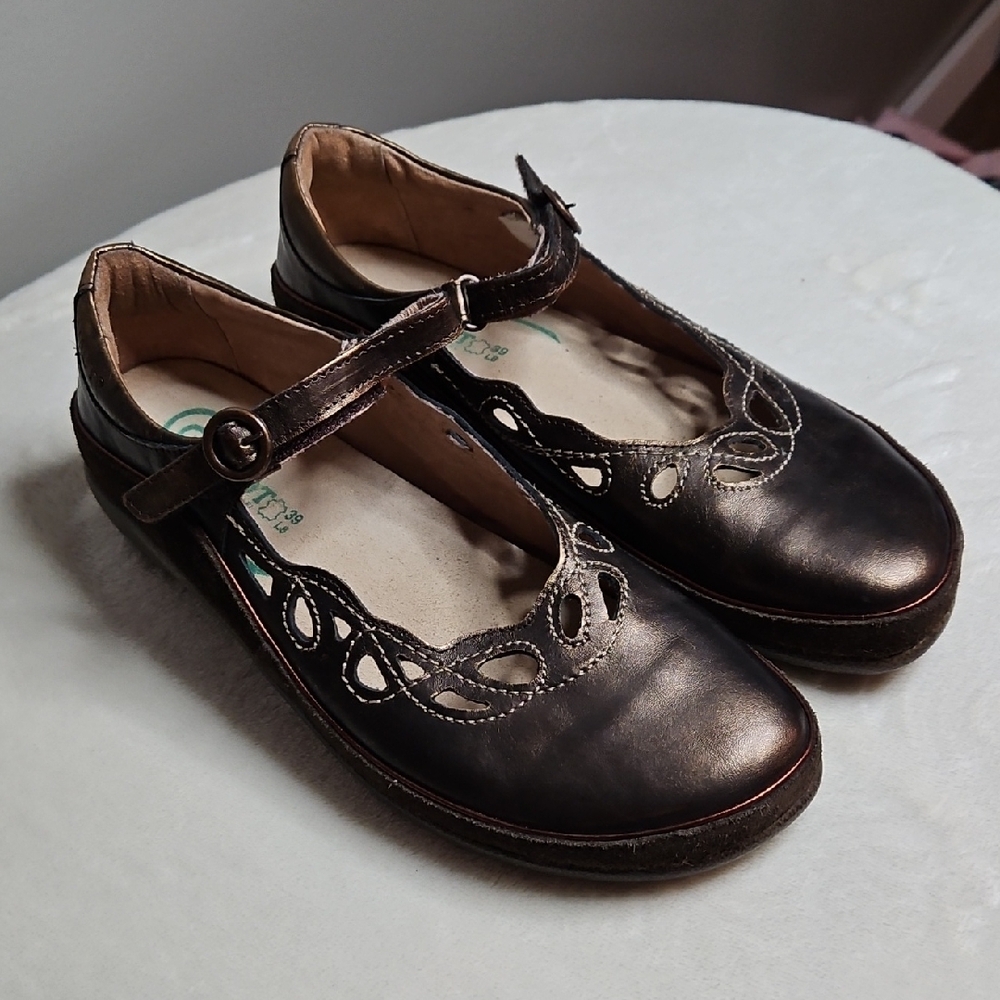 Naot Bronze Cutout Mary Jane Flats